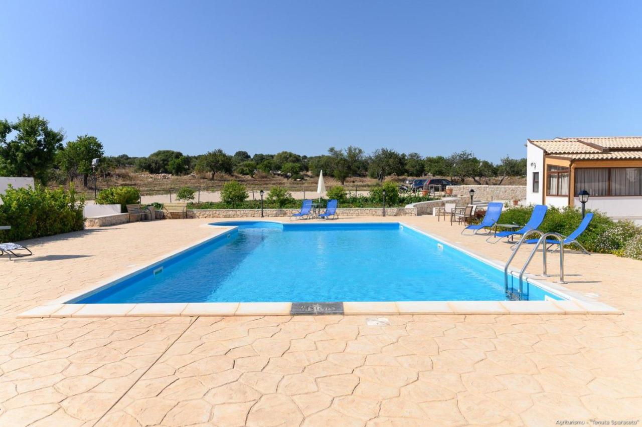 Agriturismo Tenuta Sparaceto Modica Luaran gambar